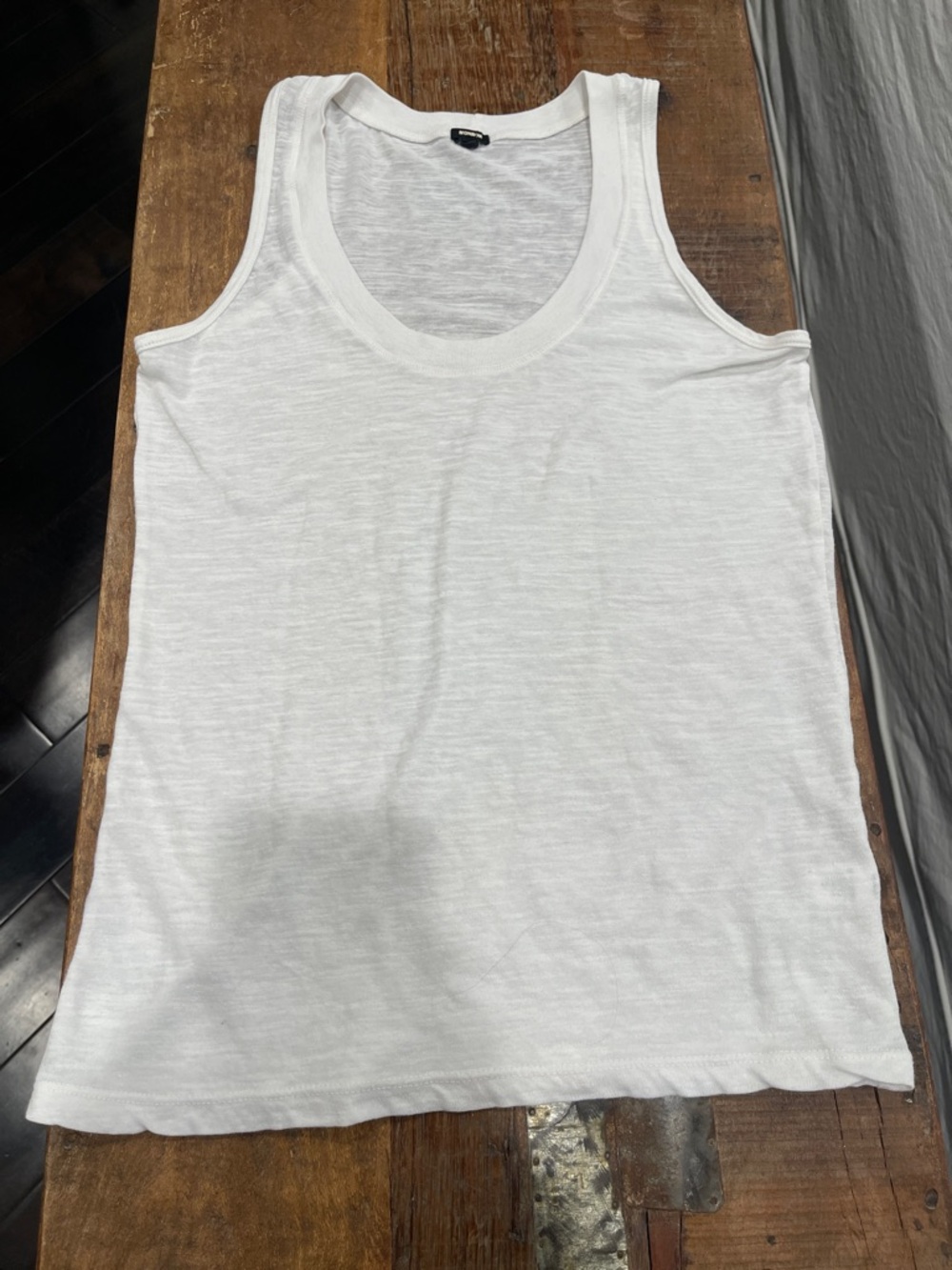 Monrow-White Women's Racerback Tank Top - Lightweight Scoop Neck